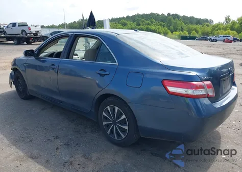 2010 Toyota Camry Le z USA, uszkodzony, nr VIN 4T1BF3EK8AU514560